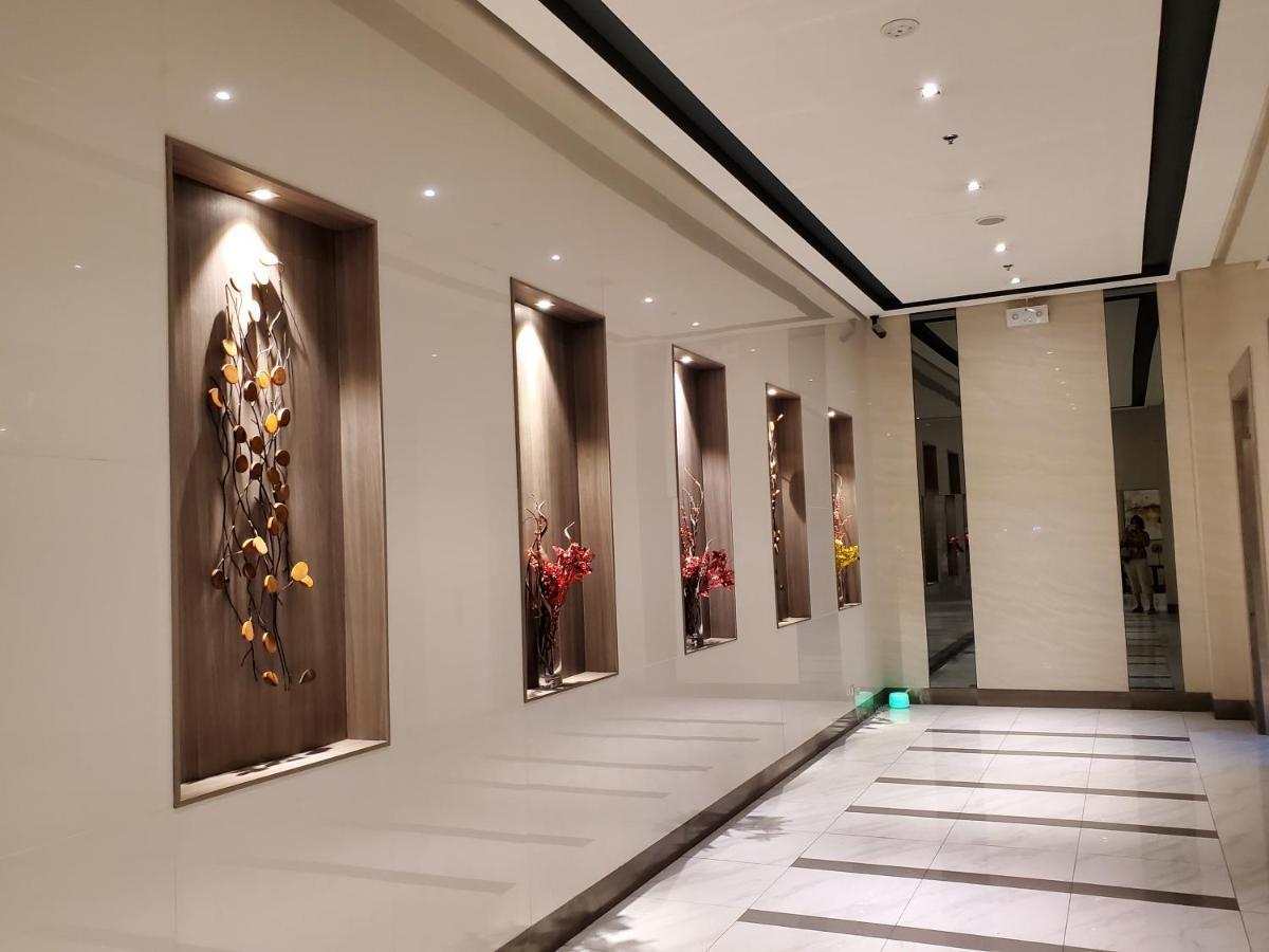 Cozyvilla At 81 Newport Blvd Walk To Naia T3 Marriott & Resorts World Casino & Newport Mall For 5 Pax Free Parking!!!! Pasay Exterior photo