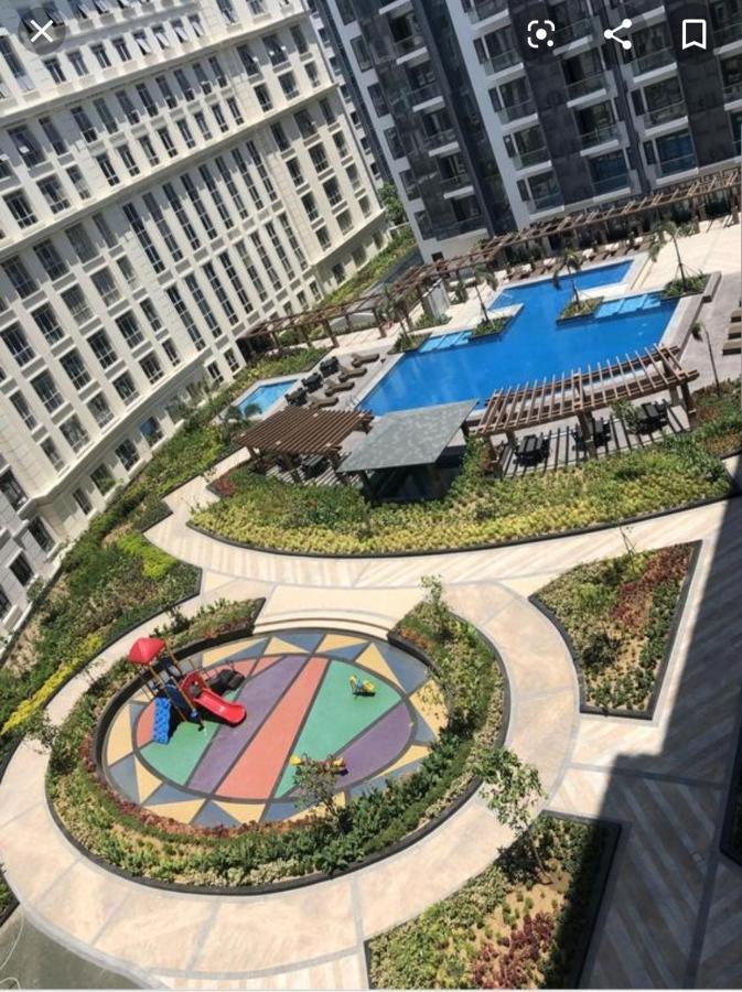 Cozyvilla At 81 Newport Blvd Walk To Naia T3 Marriott & Resorts World Casino & Newport Mall For 5 Pax Free Parking!!!! Pasay Exterior photo